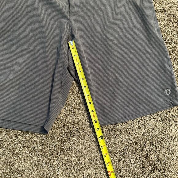 Hang Ten NWT Men’s Grey Patterned Shorts size 36 - Picture 4 of 8